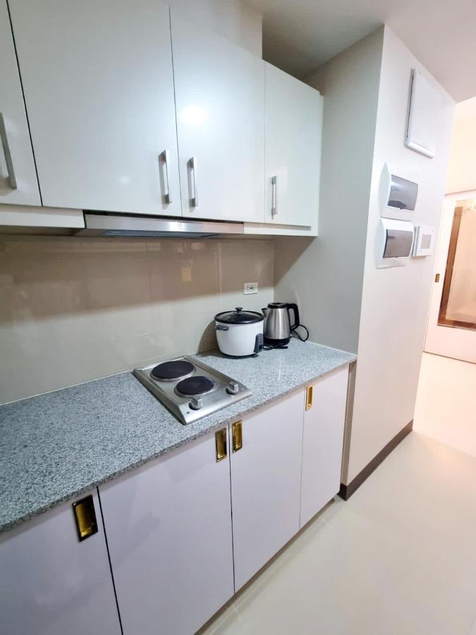Modern 1Br In Uptown Bgc Aparthotel Taguig Exterior photo