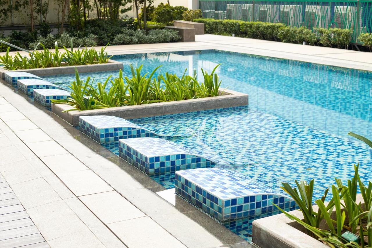 Modern 1Br In Uptown Bgc Aparthotel Taguig Exterior photo