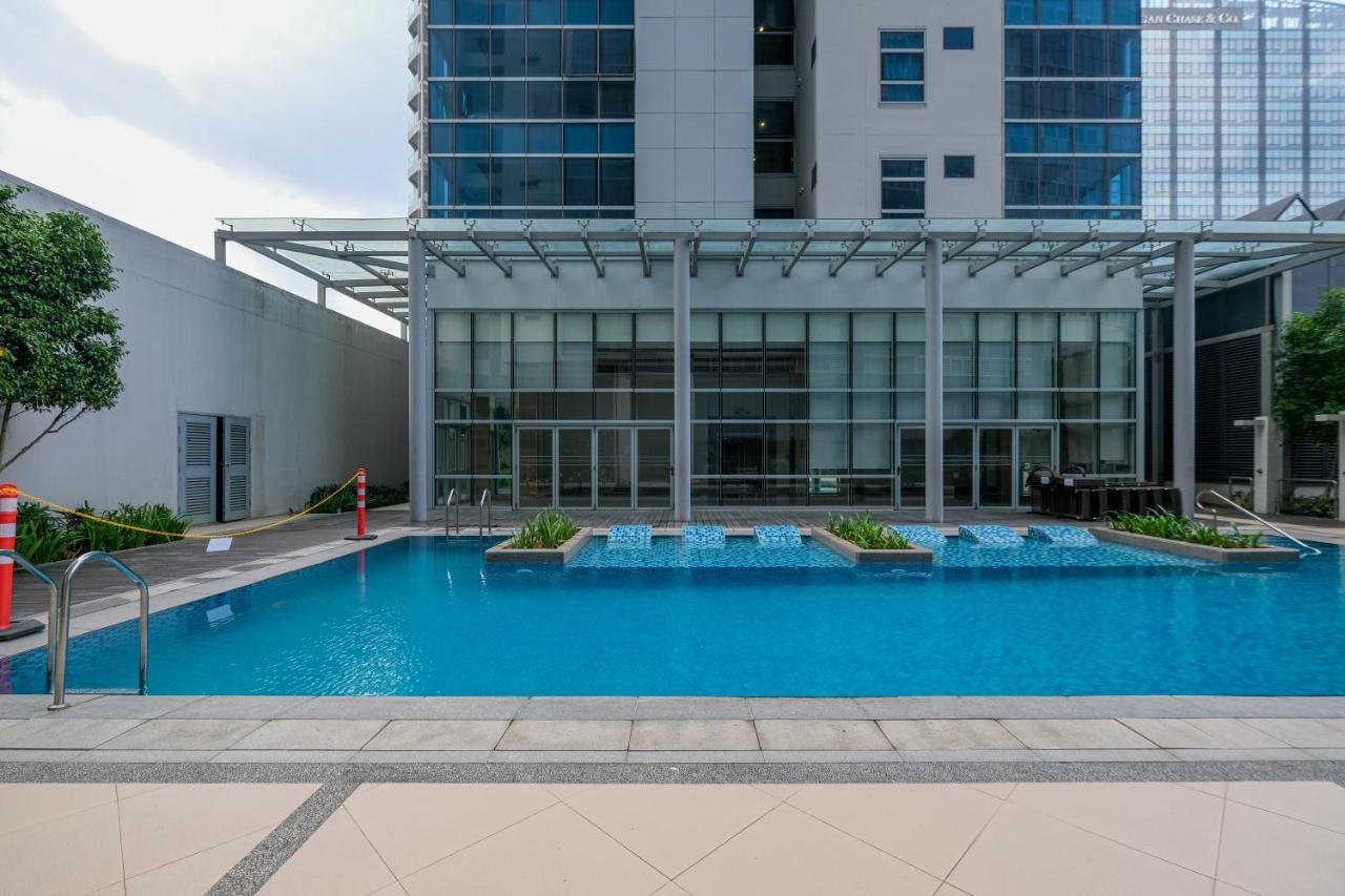 Modern 1Br In Uptown Bgc Aparthotel Taguig Exterior photo