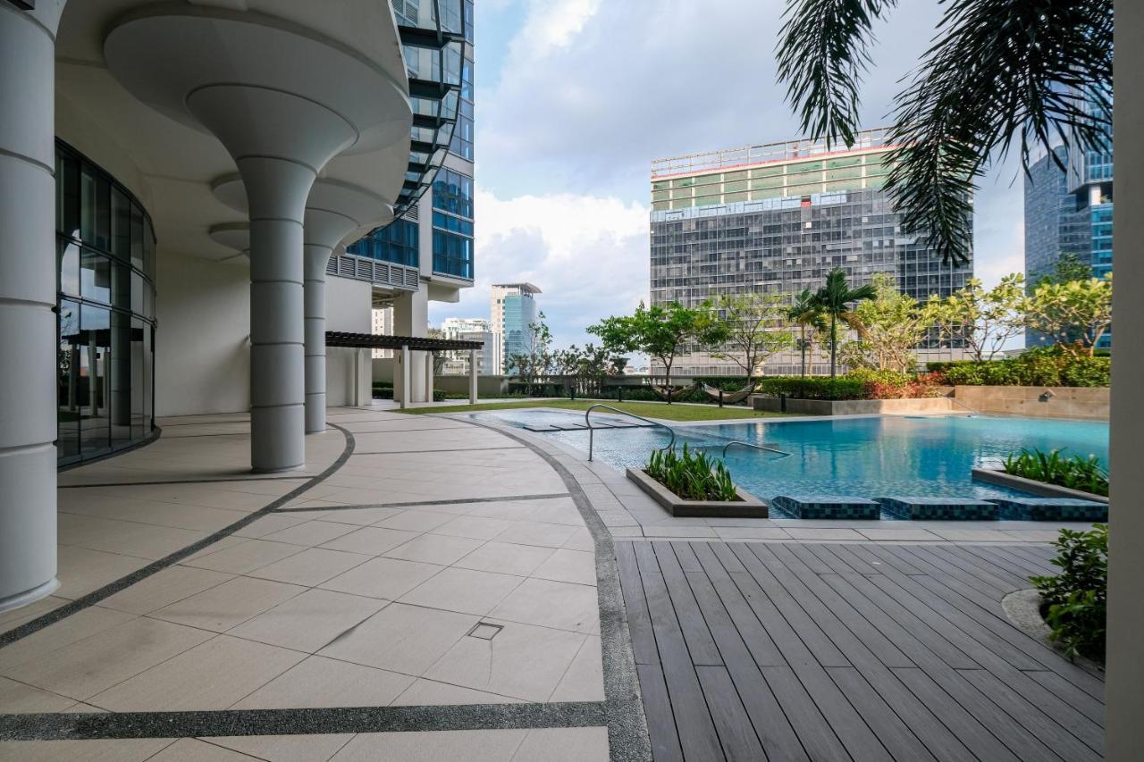Modern 1Br In Uptown Bgc Aparthotel Taguig Exterior photo